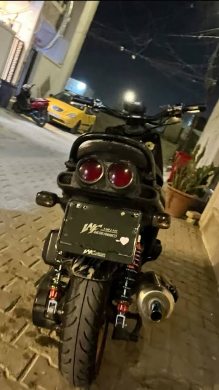 ادمن💕
سكنس جبلي مزوده مكينه بلادي تزويد صالنصه بوري عدل دبلات رياضي ستيرن رياضي شلعه فول معدل فول وياله ذهبي .....مكينه بلادي .مخلف فابلون اسود طافي للجماليه 

السعر مليون وبيه مجال مكاني بغداد الشعله...واتساب ***********
