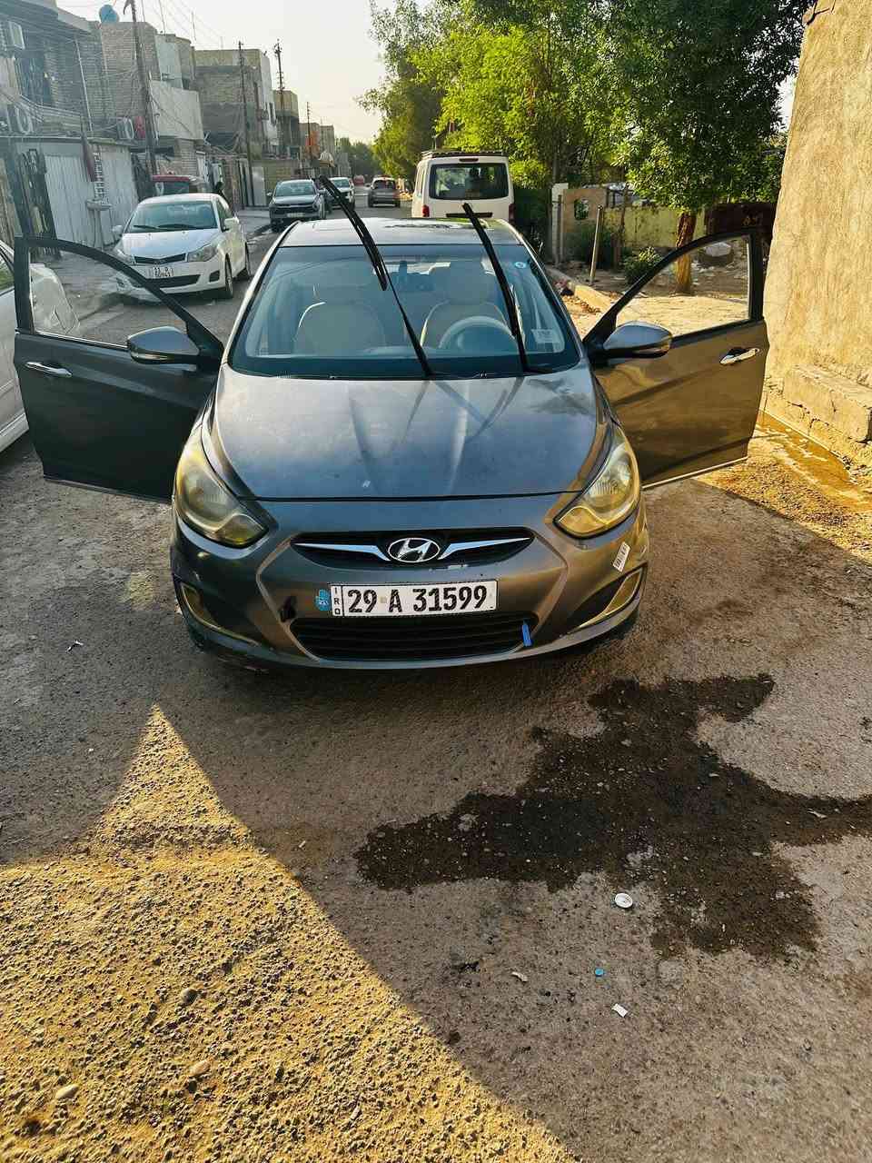 سلام عليكم اكسنت موديل 14 سياره خليجي تحكم ستيرن اشاير بل مري و فتحه مكينه قطرتين 1600دوش العنوان بغداد السعر 86وبيه مجال هاذ رقم تصل وتدلل*********** تخم تاير جديد صدر جديد

