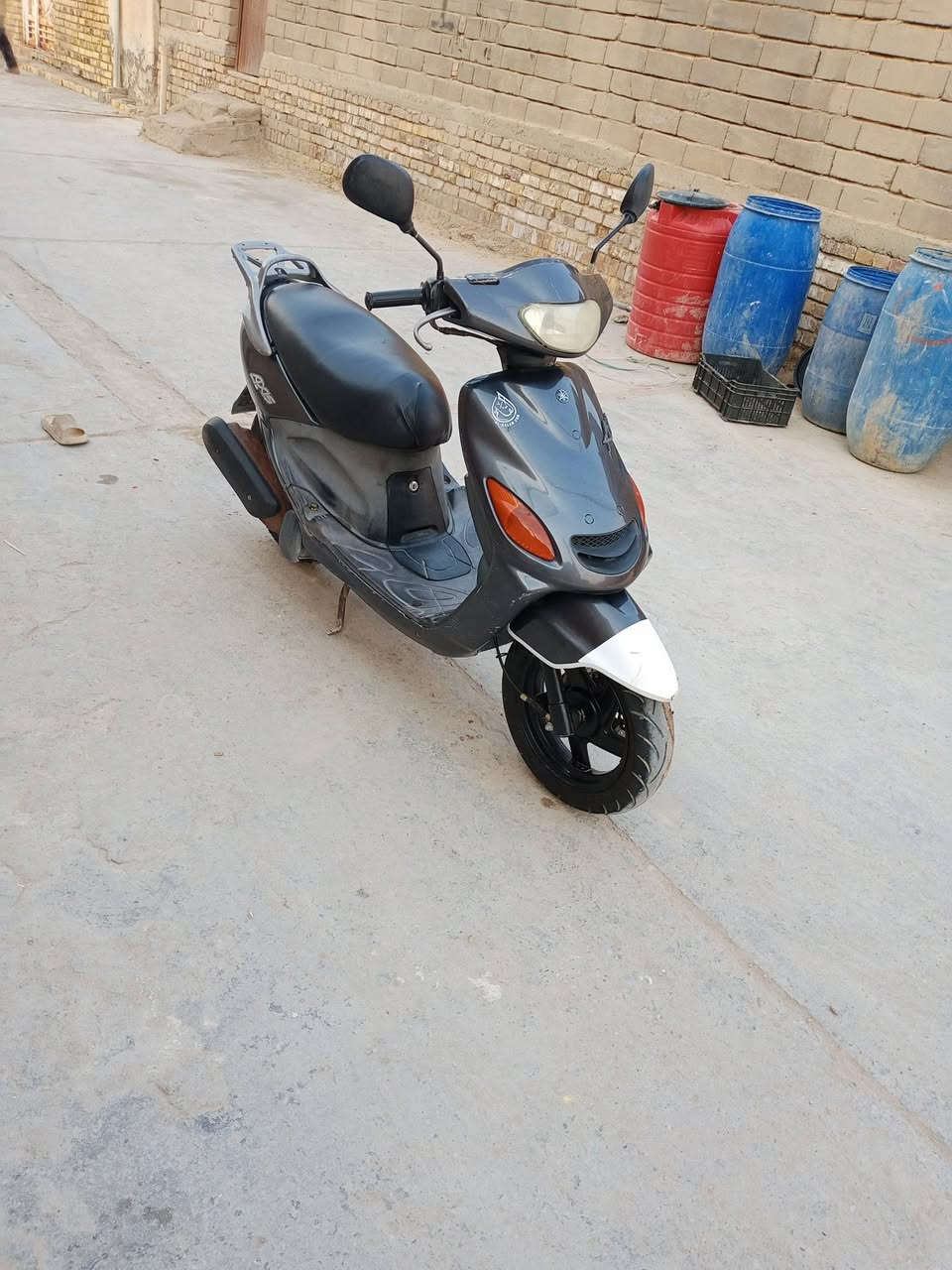 دراجه اكزز للبيع دراجه حاويه كلشي ما بدل بيه كله بلاد سعره (مليون)وبيه مجال ***********
