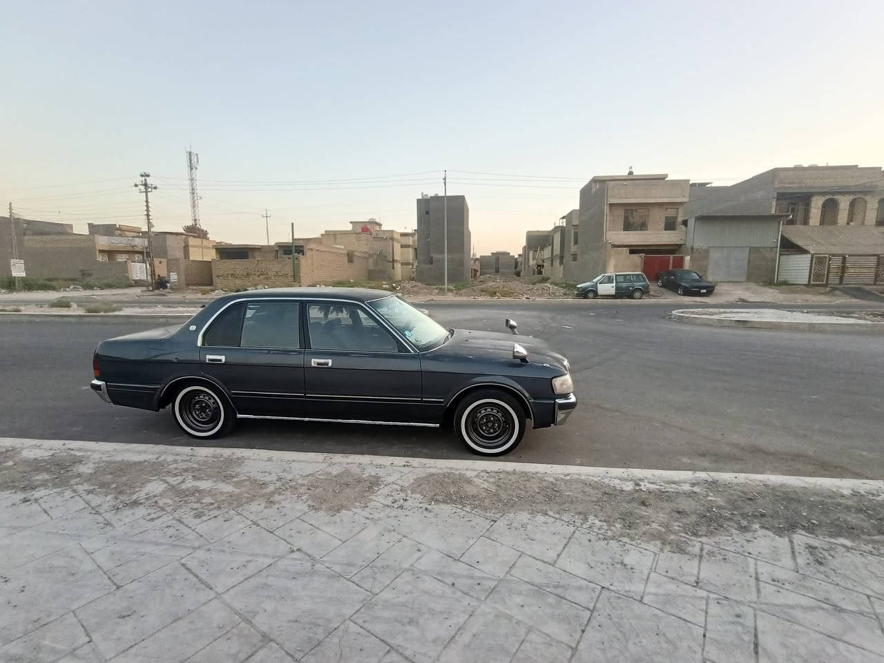 للبيع مكان بغداد الزعفرانية السعر 70 وبيها مجال ***********
