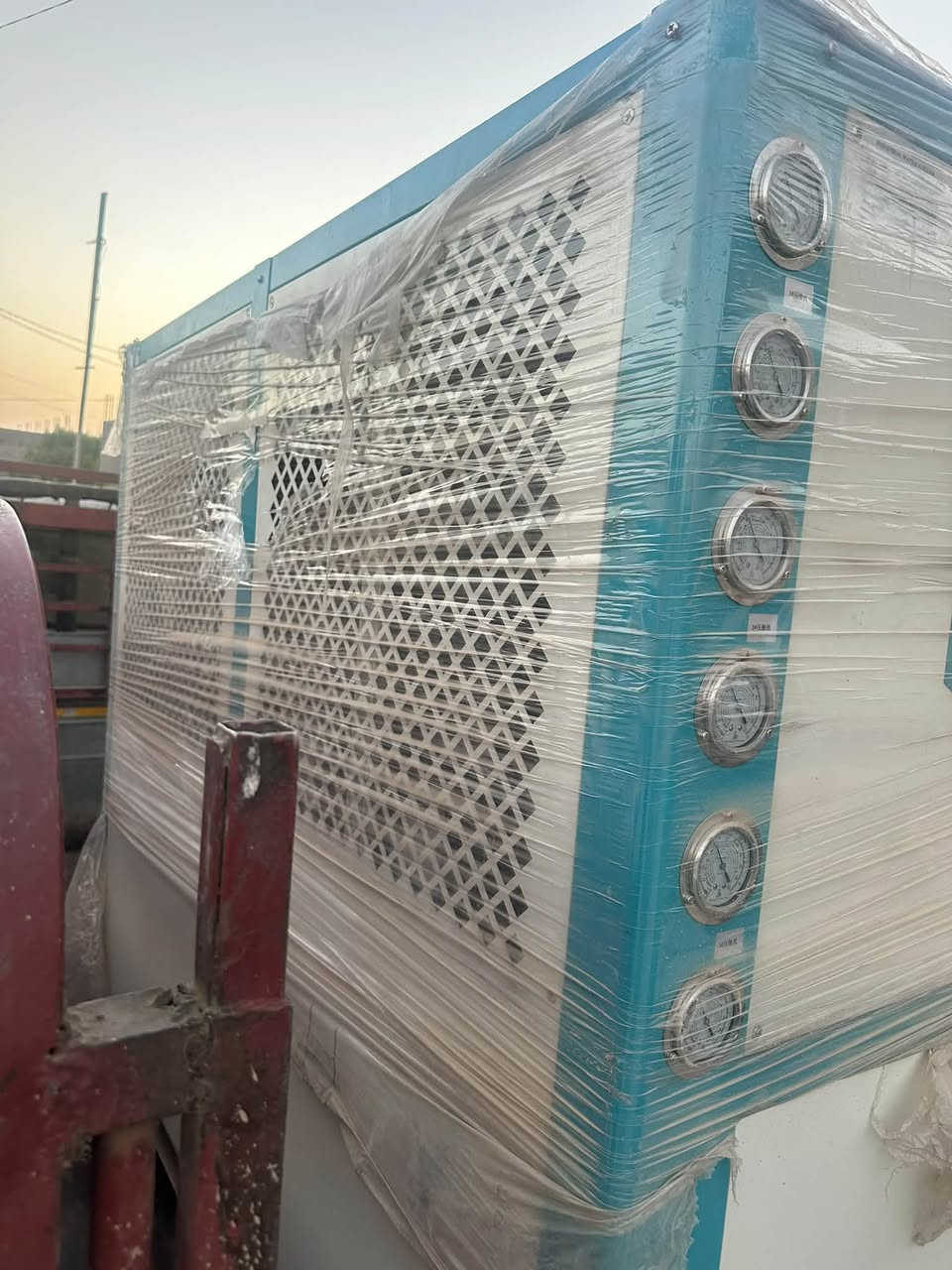 السلام عليكم
متوفر چلر تبريد ماء صناعي بمختلف لأحجام

5 طن

10 طن

15 طن

20طن

للتواصل لأتصال أو واتساب 

***********
