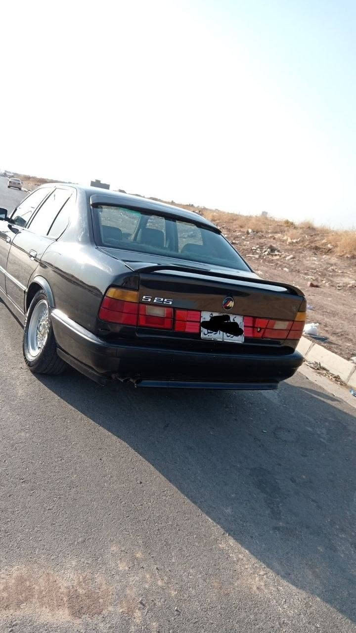 سلا عليكم/بي ام مؤديل/1993/حجم 530/كير محرك 525/كبس كير توماتيك
رقم أربيل هزه فحص جديد/شرط التحويل والوكاله غرامه عليه 24$ورقه تنزل من السعر/تبريد وكير ومحرك ابشرط كهربايات كوله شغاله اي نقص مابيهه تخم تاير جديد صدر امامي وخلفي جديد مكاني أربيل السعر 65ورقه+غرامه تنزل من السعر يعني 41ورقه وبيهه مجال بسيط اي استفسار *********** واتساب أربيل, العراق
