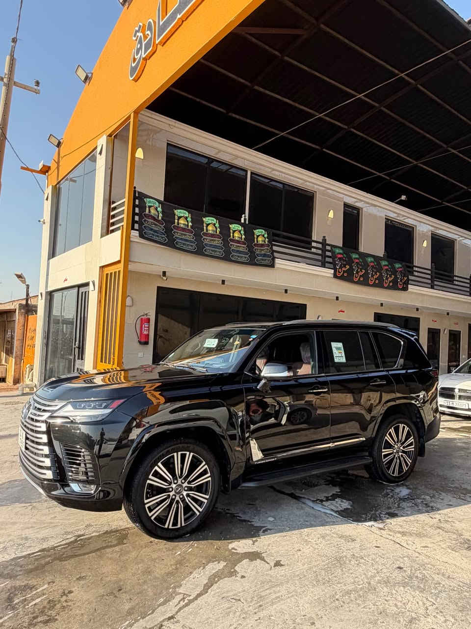 للكزز 2023  Prestige600 كفاله السياره ماشيه 42 الف السياره مغلفه وبسمي
7 راكب السعر 109 (***********) السماوا, المثنى
