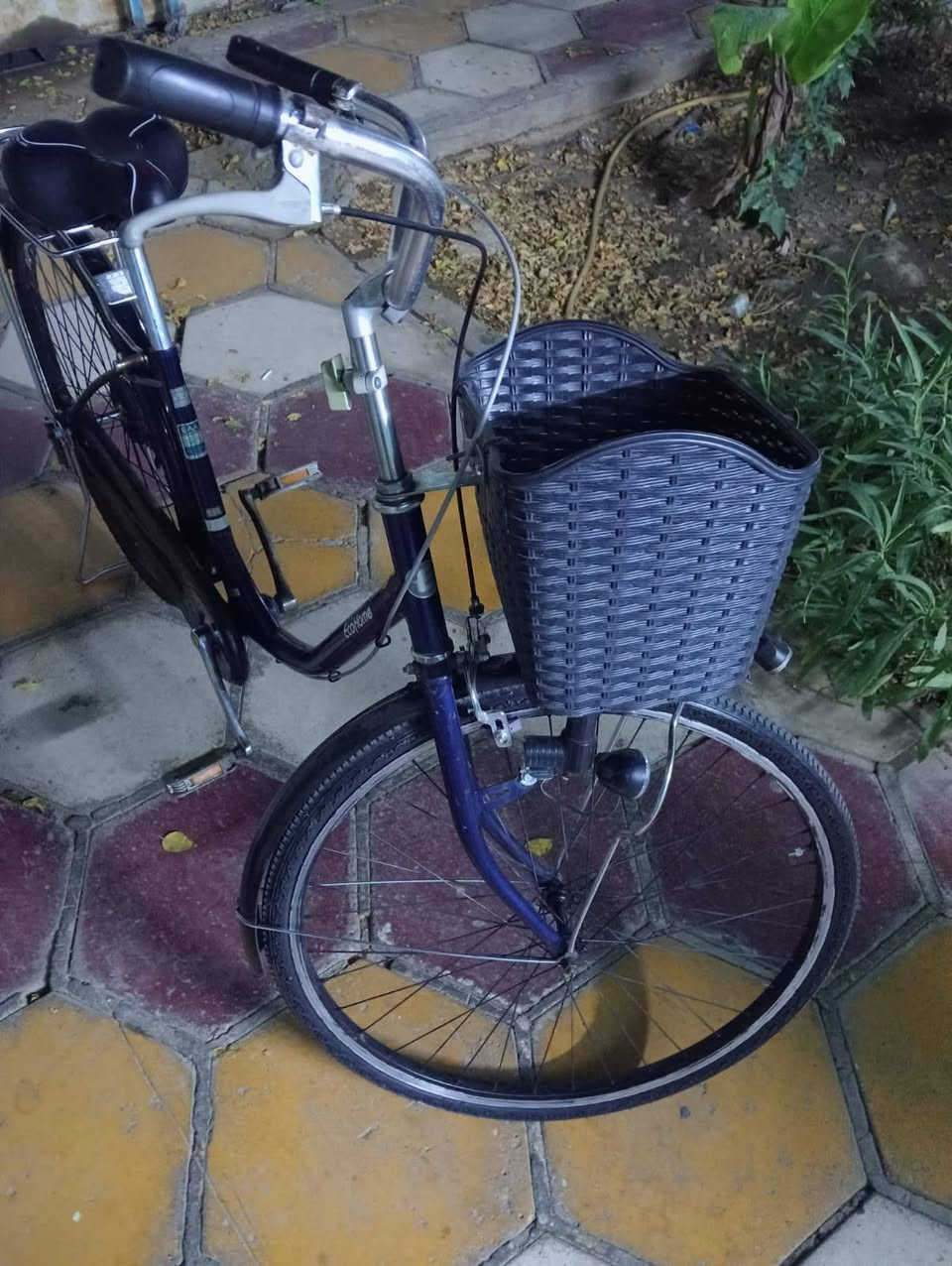 باله ياباني ب80 وبي مجال
نضيف اي نقص مابي كله شغال

تاير جوب جديد سله2 باله سرج طبي باله 

لايت شحن و لايت داينمو

ب80 وبي مجال مكاني ناصريه

حجم 26 مكاني ناصريه ‏‪***********‬‏
