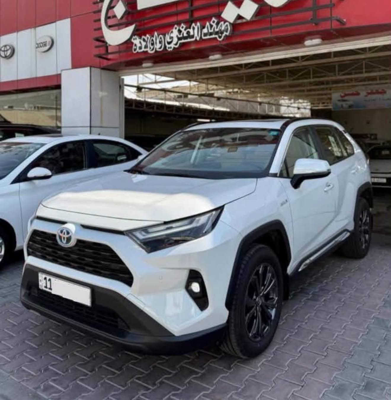 تويوتا راف فور XLE بريميوم 
  2025 زيروو

🔹 ياباني أصلي 
🔹 وارد عبد اللطيف جميل
🔹 فول مواصفات
🔹 الموديل: 2025
🔹 ناقل الحركة: أوتوماتيك
🔹 الوقود: هايبرد (بنزين + كهرباء)
🔹 العداد: زيرو – وكالة
🔹 فور ويل AWD
🔹 فتحه سقف 

✅ سيارة جديدة بالكامل
✅ اقتصادية جدًا في الوقود
✅ جاهزة للتسليم الفوري
✅ تقبل الفحص في الوكالة

 لمعرفه السعر علق برقم 1 : الرد تلقائي 📮
  متوفر مثبت لوحات جاهز

📍 الموقع : بغداد - معارض البياع - الشارع الرئيسي
#ريتاج_لتجارة_السيارات

📞 للتواصل : 

*********** 
***********
***********
***********
