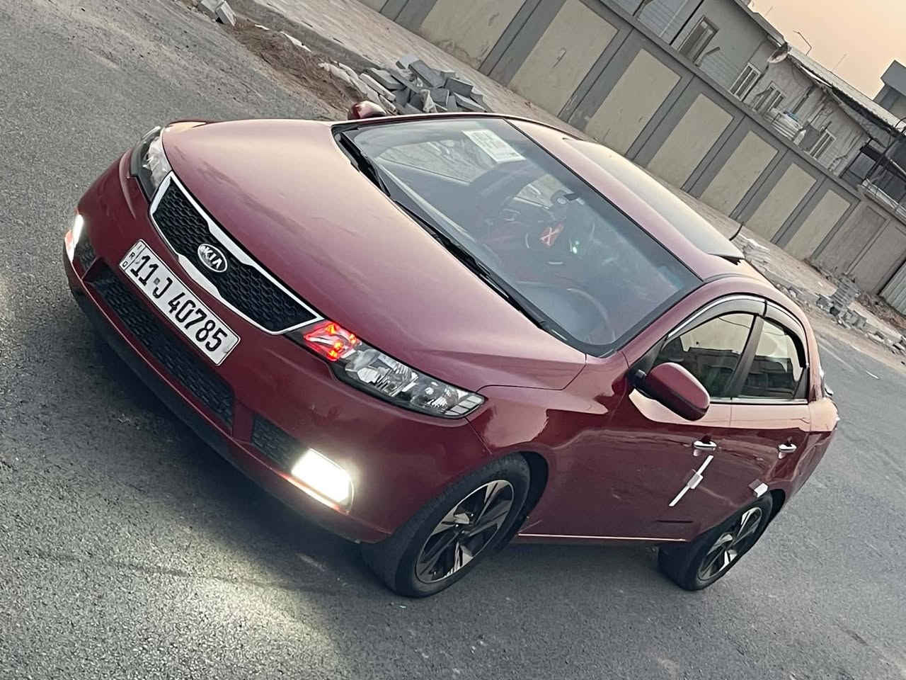 سيراتو ٢٠١١ خليجي فول 
سعر ٨٧ بيهة مجال شراي 
بيهة صبغ جملغ خلفي قبق جنطة

موصفات فول 
بصمة ابواب بصمة تشغيل 
فتحة سقف كشنات جلد 
شاير بلمري مري شفط ويل كب كروم
تحكم ستيرن جهيتن مانع نزلق 
حايكا بلوتوث شاشة جبيرة كامرة حساسات خلفية تبريد بيانو 
سيارة جاهزة ما بيهة اي نقص 
سيارة وضع شركة ماشية ١٦٠ 
محرك ١٦٠٠ دوش لا تبخير ولا تنقيص
مكان سيارة بغداد الشعب 
رقمي ***********
