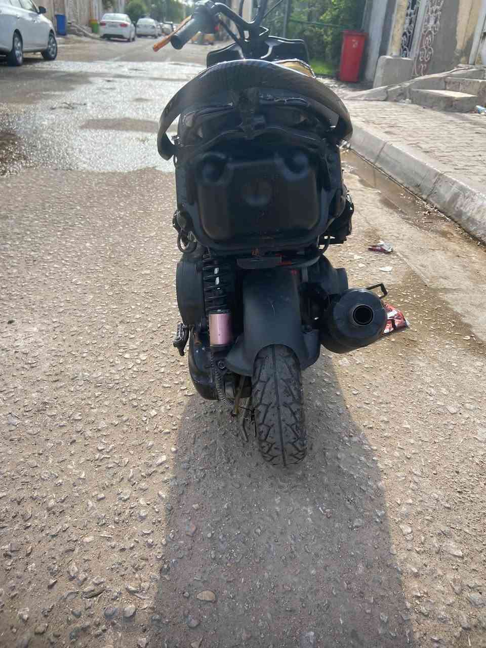 السلام عليكم دراجه ماكس عدله للبيع أبيعك كوم حديد كايمه بس جفت أكفلك من كلشي كلشي شغال ب ٢٠٠ وبيهه  مجال أو مراوس شعدك نزل  مكاني كربلاء حي البعث  رقمي ***********
