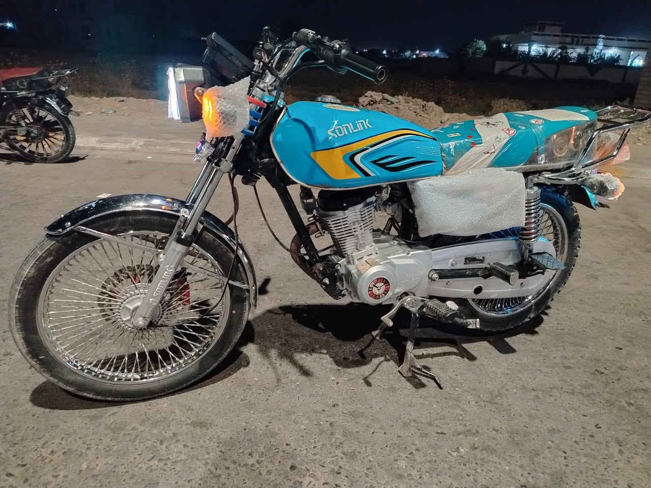 للبيع تايكر موديل ٢٥  
محرك شرط مامفتوح 
كهربائيات كلها شغاله شاشه شغاله
العنوان تكريت البوعجيل
الهاتف/ ***********
السعر ٦٧٥
