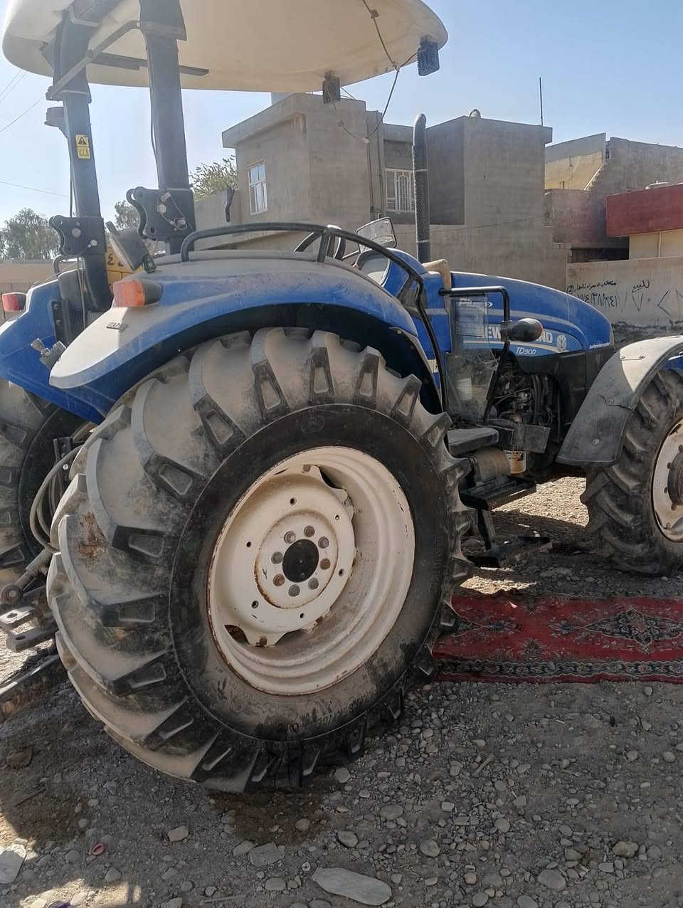 نيوهولند • حجم ٩٠ • ٢٠١٢