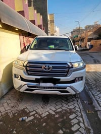 للبيع لاندكروز 2016 بريم كفاله عامه ماعدا الدعاميه الخلفيه بيها شخوط م...