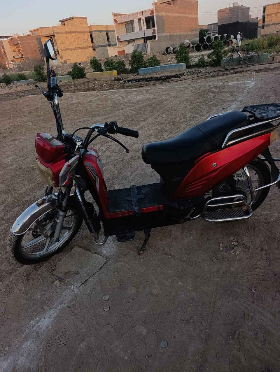 سلام عليكم خوان دراجه للبيع بطاريات تعبانات سعر 150 مكاني بغداد ابو غريب رقم ***********
