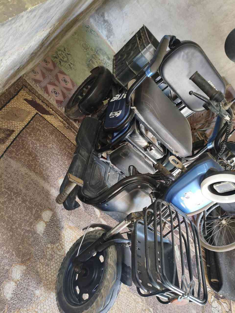 السلام عليكم من رخصت الادمن دراجه معوقين مستعمله شي قليل ومتروكه للبيع سعرها 800وبيها مجال الطيبين  وكلشي شغال بيها مكاني بصرة ابو الخصيب للاستفسار ***********
