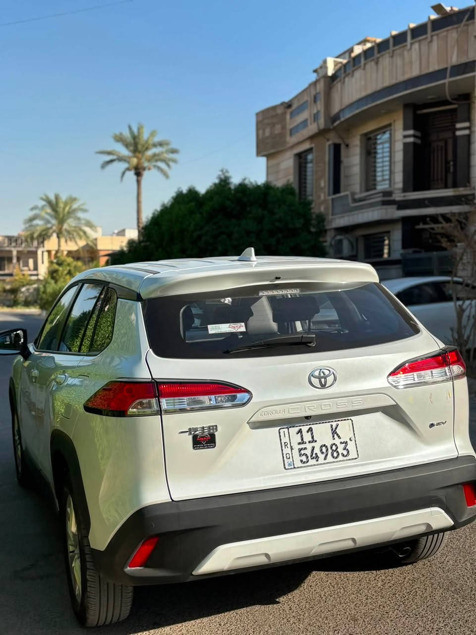 تويوتا كورلا كروز هايبرد (2026) خليجي. الشكل الجديد.
ماشية (3,000km) فقط.
 كفالة عامة على حالة الزيرو.
فول مواصفات اعلى فئة.
(بلاك ادشن).
داخل جلد.
كشن كهرباء.
اربع انضمة قيادة.
شاشة جبيرة.
رادار + مثبت سرعة + تحديد مسار.
حساسات + كامرة.
+بقية المواصفات معروفة.

رقم بغداد تحويل مباشر.
الموقع بغداد زيونة.
السعر (31,500,000 د.ع) فقط
للاستفسار اكثر الاتصال او مراسلة واتساب:-
***********
