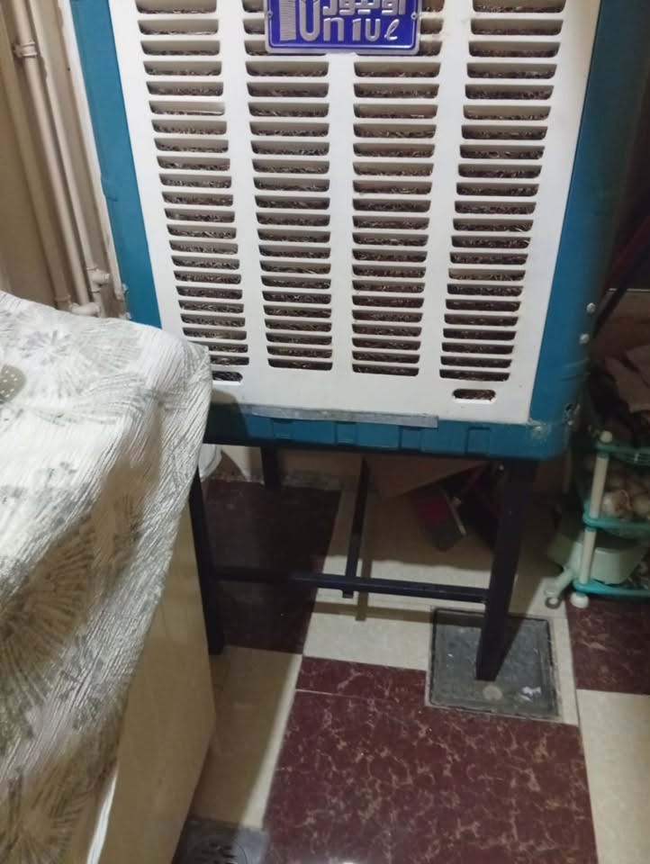 طباخ • مبردة • ثلاجة