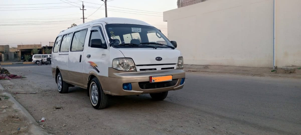 سلام عليكم بريجو منغولي موديل 2005 مكينة3000سوبر اكير اكسن كهربائيات غرفة جديد رقم بصره انكليزي شواصي جديد  مكانات صبغ بل ابيض سعر 113مكاني بغداد ***********
