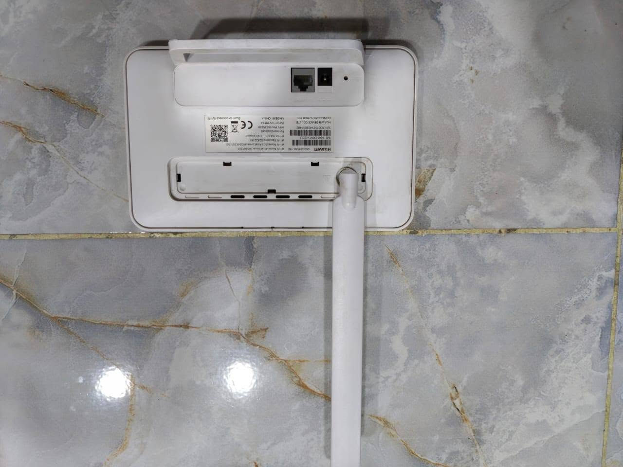 السلام عليكم راوتر اسياسيل  +4G Lit السعر 65 وبي مجال للتواصل على الرقم ***********
