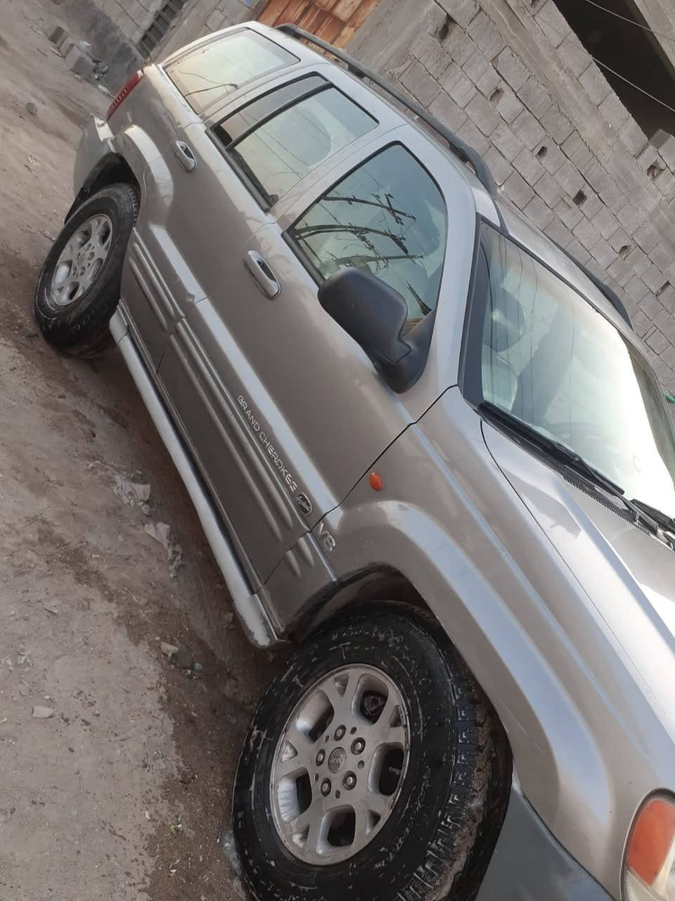 جيب شيروكي • ٢٠٠٢ • كفاله