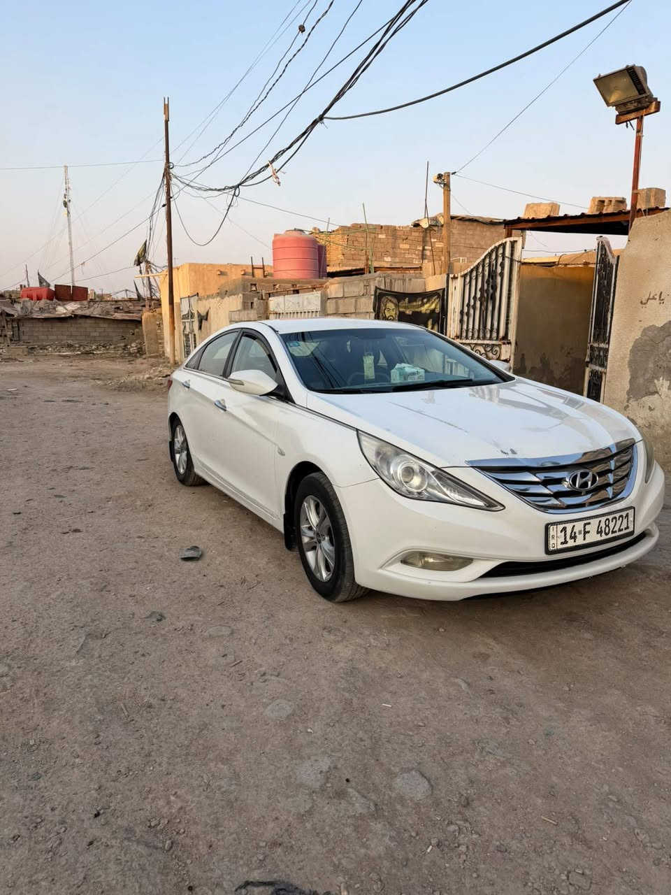 سياره سوناته مديل ١١وارد كوري  بيه صبغ ٣  قطع صبغ وبيه سحبه بارد بل تكمه بصيطه والباقي كفاله تخم تاير حدادا تبريد رقم بصره العنوان بصره سياره حلوه هذه السعر ١٠٠ وبيها مجال بسيط بس الشراي يتصل هذارقم ***********

