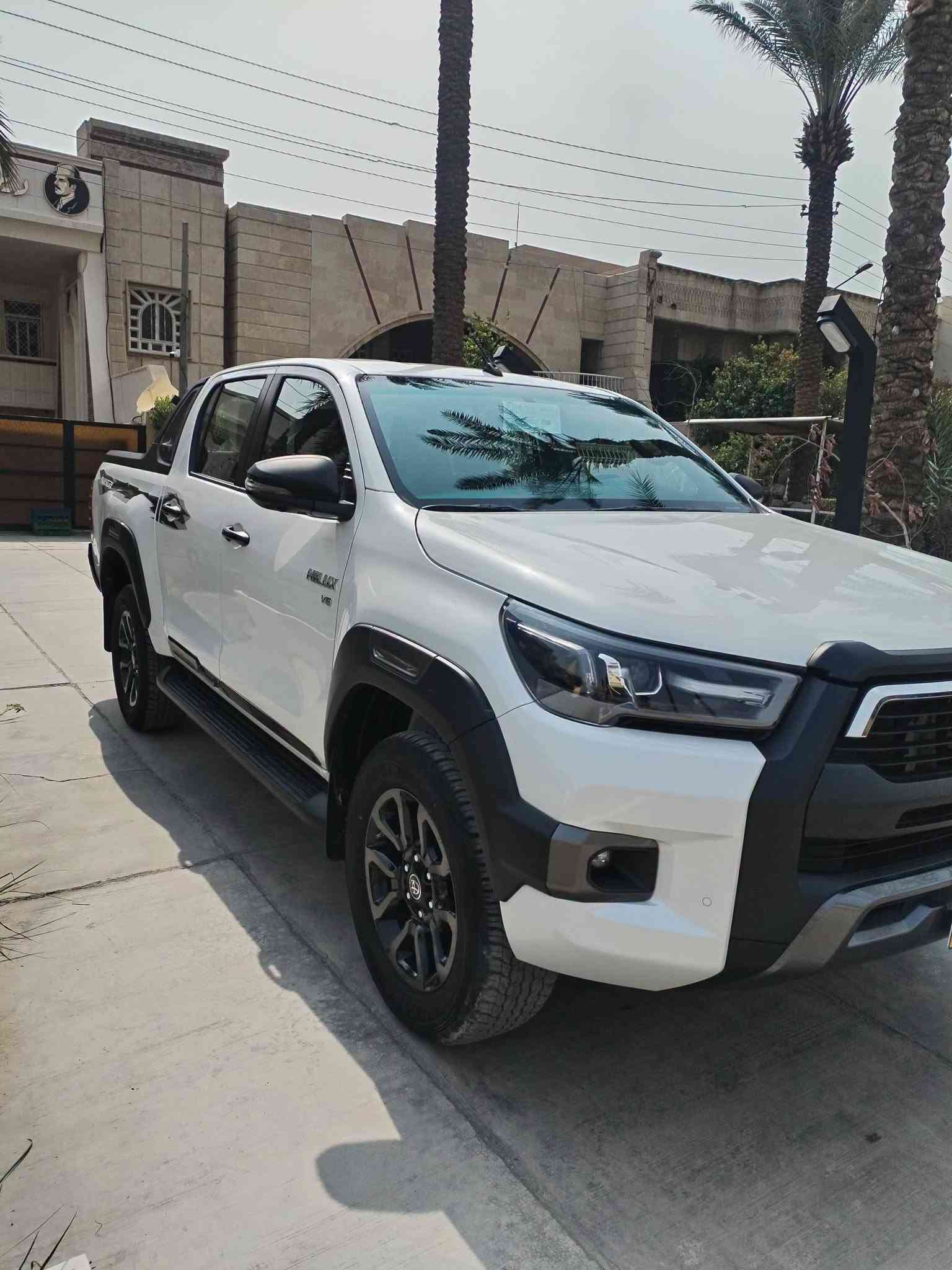 هايلوكس أدفنچر • ٢٠٢٥ • وارد سعودي