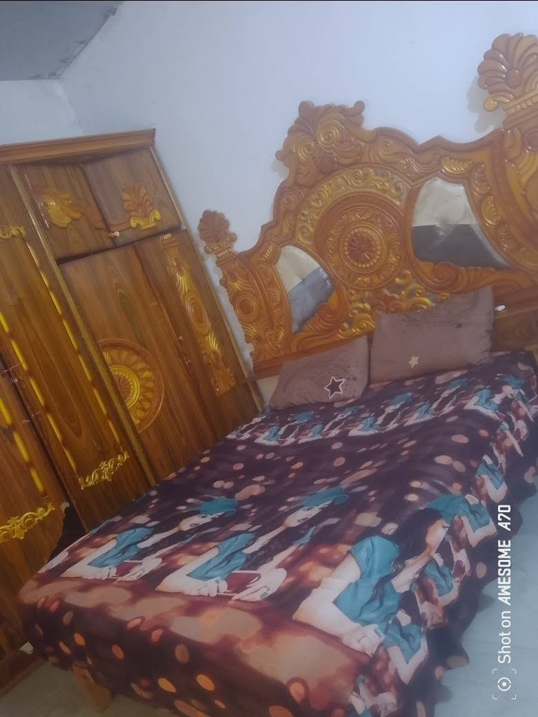 غرفه كلش نضيفه بيه شويه ضرار 6قطع 250وبيه مجال ***********
