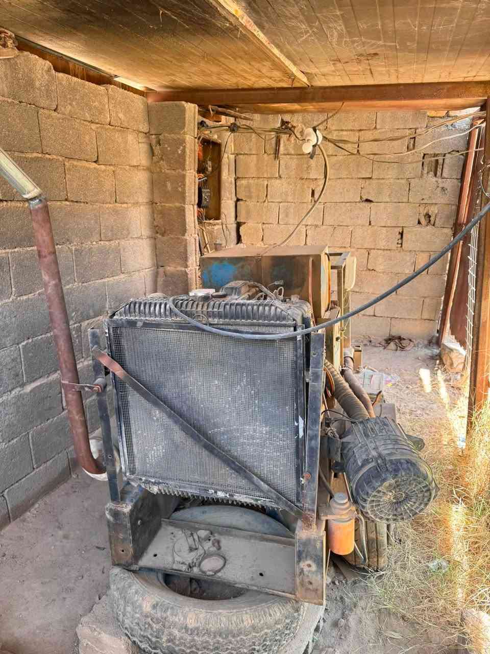 مولدة كيا للبيع بسعر مناسب جدا 
مولدة جدا نضيفة محركها ممتاز ثري فيز
استعمال فقط محل مامحمل عليها
هاي النضافة كدام عينك 
مكانها كربلاء 
30 كيفي 
اي استفسار ***********
