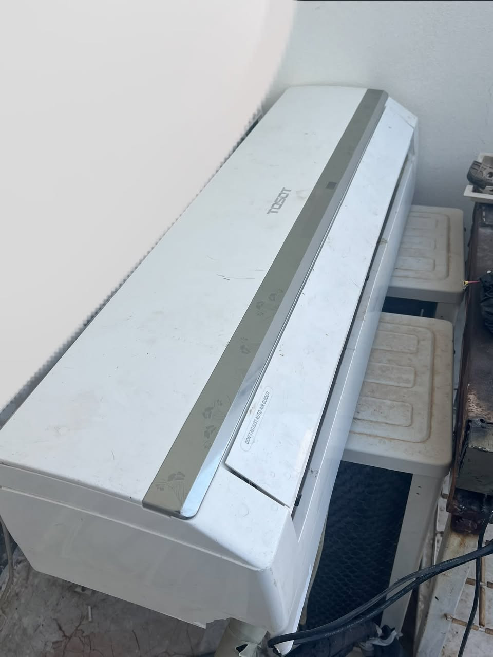 سبلت توسوت (TOSOT) 
حجم كبير - طنين وسدس
شغال كامل السعر (٢٥٠) وبي مجال شي قليل 
السبلت نضيف بس صاير علي تراب
بس ينمسح يرجع شركة
هـ ***********
