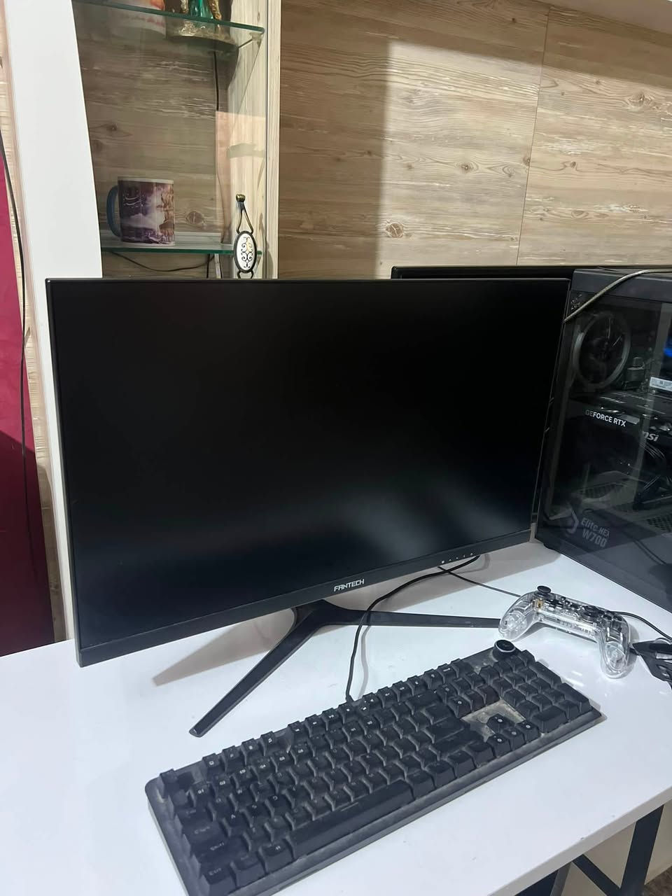 لبيع مكاني بغداد توصيل موجود جميع محافضات *********** موجود اربع وعشرين ساعه عالج:  Intel Core i5 10400F
كرت الشاشة: MSI RTX 5060 Shadow 2X OC 8GB
المذربورد: Intel H510 (ASUS)
الرام: 16x1 GB DDR4 T-Force (3200MHz)
الهارد: 
Samsung M.2 NVMe SSD 512 GB
SSD SATA 120 GB
HHD 1T

الباور سبلاي: Cooler Master 750W
الشاشة: Fantech Chimera GM271SF FHD 165Hz
الكيبورد: Fantech MK853 Maxpower 100%
السماعة: Fantech HG11 Captain 7.1
الماوس: Logitech G502
