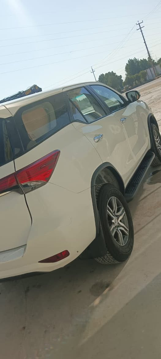 السلام فورجنر للبيع فقط السياره موديل 2019 خليجي مكفوله كفاله عامه من كلشي السياره بيها فقط بنيد مبدل وكاله شركه تخم تاير تبريد ٣ قطع ٧ راكب ٤ سلندر مكينه كير بل كارتون فول SRS مفوله شاشه كأمره للاستفسار عن تفاصيل اكثر السعر 265 وبيها مجال للشراي رجاآ المو سراي لا يتصل ***********
