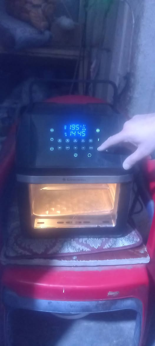 يالله سلام عليكم قساله حديثه غسل وتجفيف وتنشيف جاهزه سعر٤٠٠ وبيهه مجال حك الجيه غلايه حجم كبير سعر٦٥ وبيهه مجال عدي غسالات ٢ عنواني قبله ***********
