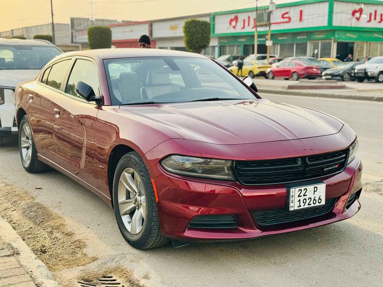 السلام عليكم 
دوج تشارجر2023 
موصفات sxt
السياره ماشيه:mi23٫000
حادثها جاملغ خلفي جهت اليمين مصلح عل بارد السياره مكفوله من الصبغ فقط الدعاميه الخلفيه مصبوغه بدون ارباك السياره الداخل جلد ابيض السياره كلش جديده
كارفاكس (كلين)
للتواصل:***********
سعر السياره 26٫000$ بيها مجال شي بسيط
