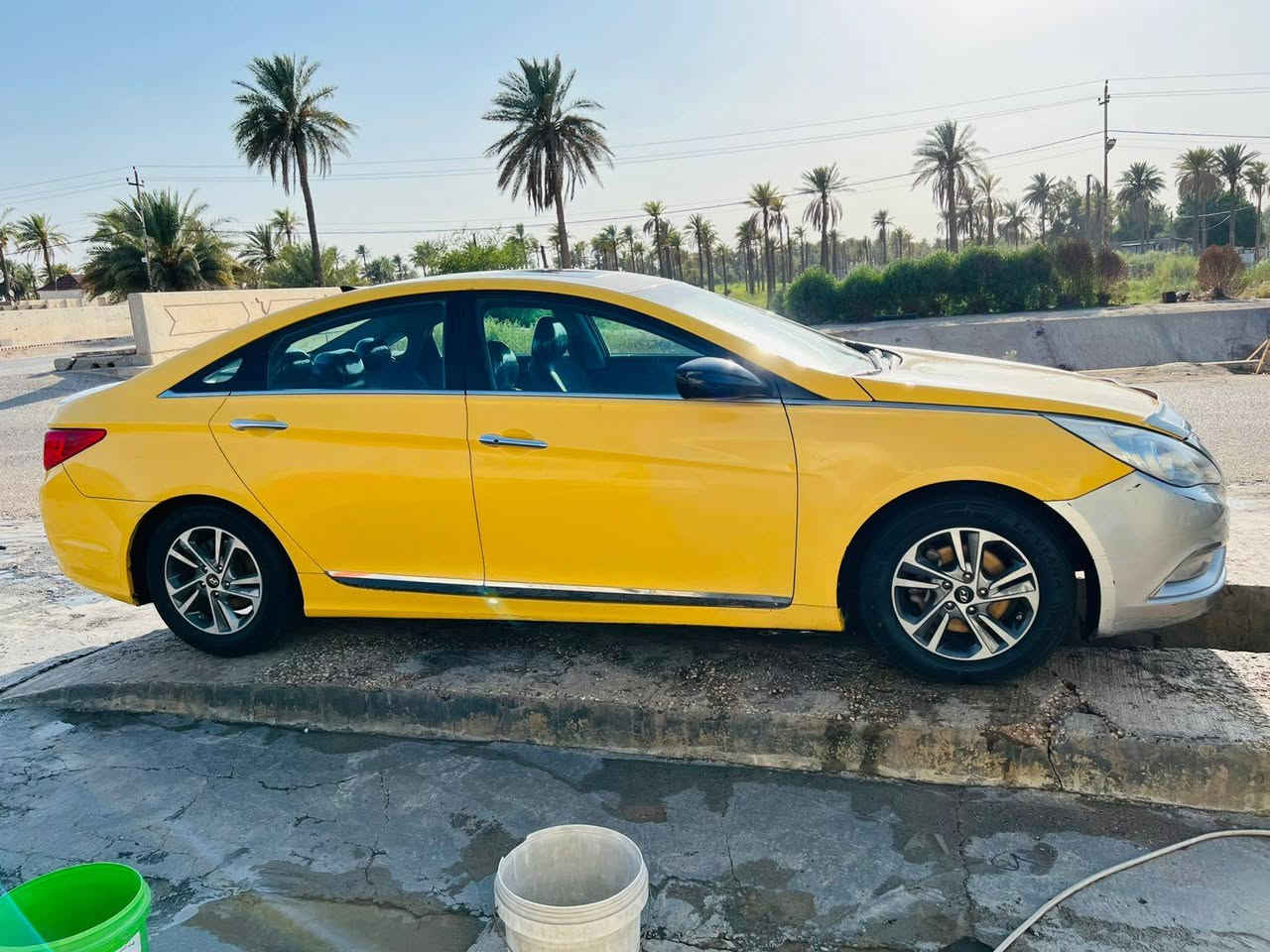 سلام عليكم سوناتا موديل 13 فول مواصفات كير ومكينه وتبريد وتخم تاير وحداديه كله مكفول مصفره هيئه وغرامات بيهه بنيد مبدل وبيه معجون بلجاملغ الامامي بدون داخل السعر 85 مكان كربلاء طويريج الرقم ***********

