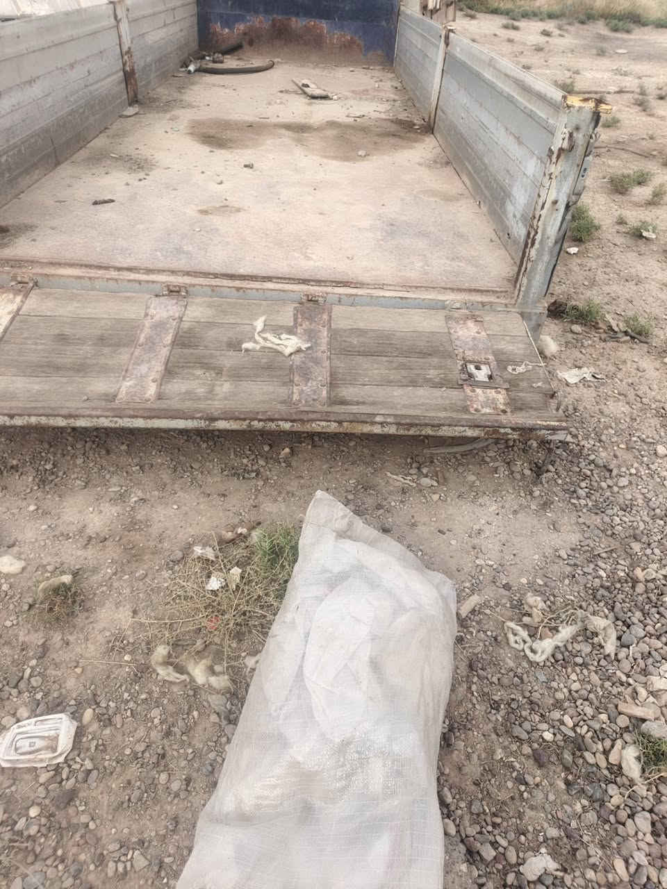 للبيع • قطع غيار • قطع غيار سيارات