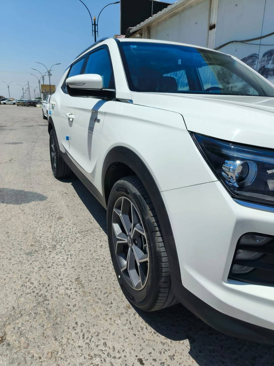 🚗 للبيع: سانغ يونغ كوراندو 2025
📍 مكان السيارة: بابل – الإسكندرية

📞 للتواصل:  ***********

💰 السعر: 190

📊 المسافة المقطوعة: 500 كم (زيرو)

🛠️ المحرك: 4 سلندر – 1500cc توربو

⚠️ حالة السيارة:

• كفالة عامة بدون أضرار ✅

• السيارة بوضع الوكالة ✅ 

.  السيارة حرة مامحجوزة لأي مصرف احول ثاني يوم 

📌 تفاصيل إضافية:

• السيارة جديدة بدون رقم (فحص مؤقت)

• تترقم في جميع المحافظات عدا الإقليم

• لون السيارة: أبيض
