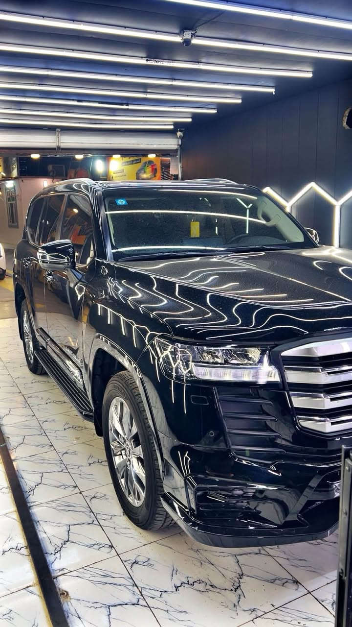 لاندكروز • ٢٠٢٤ • ماشيه ٤٢ الف