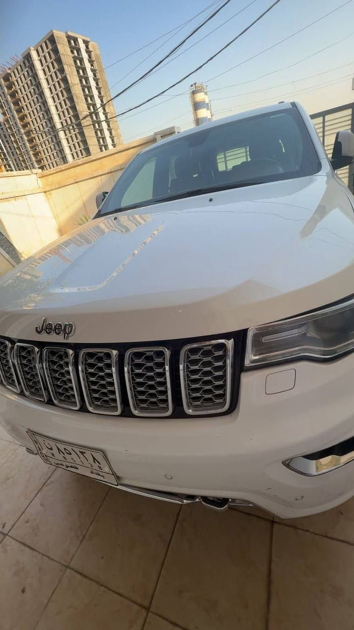 جيب جراند شيروكي
موديل 2020
4x4
مقاعد جلد 
ماشيه 53km
خليجي بيهه شخطين واحد بل صفحه و واحد بل باب
جكات تصعد و تنزل 
رقم بغداد 
كشانه كهرباء 
V6
السعر 280 
مكان السياره بغداد اليرموك استعمال قليل 
للاستفسار *********** 
تحياتي الكم
