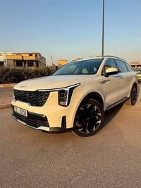 للبيع سورنتو موديل 2024  ضمان الشركه الدوليه ماشيه 40 الف كيلو  السيار...