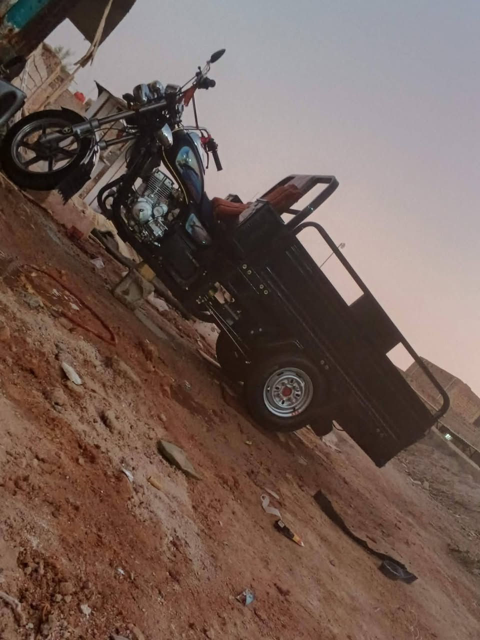 السلام عليكم ستوته للبيع ٢٣ وكيلها نوار الباشه
***********

