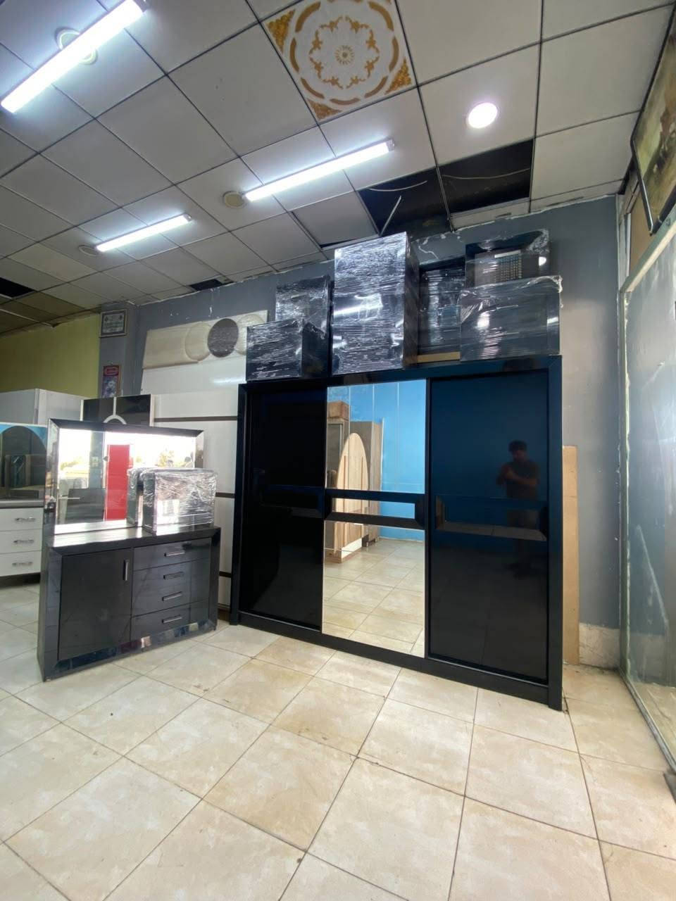 غرفه نوم سلايت 7 قطع نضافه 100%100 سعر 380 الف وبي مجال الشد مجانا داخل اربيل
*********** وتساب

