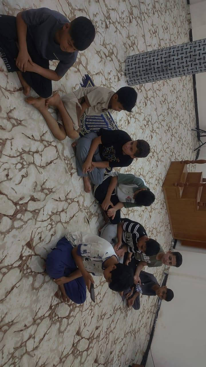 تعلن كشافة أبا الفضل العباس (عليه السلام) - فرقة الشهيد زين العابدين عماد
عن فتح باب التسجيل في:
​✨ دورة القصص القرآنية ✨
(طريقنا جميعاً لنكون من المنتظرين الحقيقيين)
​تأخذ هذه الدورة أبناءنا الأعزاء في رحلة إيمانية وتربوية ممتعة، يستلهمون فيها العِبَر من قصص القرآن الكريم، ويتعلمون من خلالها الصفات الأخلاقية والمهارات التي يُبنى بها جيل المنتظِرين لصاحب الزمان (عجل الله فرجه الشريف).
​تفاصيل الدورة:
​الفئة العمرية: من 6 إلى 15 سنة.
​برنامج الدورة يشمل:
​دروس قرآنية وتربوية: أسلوب تفاعلي مبسط يتناسب مع كافة الأعمار.
​أنشطة وألعاب كشفية: ألعاب حركية وفكرية لتعزيز روح العمل الجماعي والانسجام بين الفتية.
​رحلات وترفيه: جولات أنشطة خارجية لكسر الروتين وتوطيد الأُخوّة.
​بناء الشخصية المهدوية: غرس صفة من أبراز صفات منتظري الإمام المهدي (عجل الله فرجه الشريف) في سلوك الفتى اليومي.
​📌 للتسجيل والاستفسار:
[*********** / أو مراسلة صفحتي على الفيسبوك / أو مراسلة صفحتي على الانستغرام (@2.8wh)]

📍موقع الدورة: 
[حسينية ابا الاحرار (حسينية الدوح)، شارع السايدين قرب سوبرماركت ستوب شوب ] 

موعد بدء الدورة: يوم 9/4 وتستمر كل ثلاثاء وجمعة...
