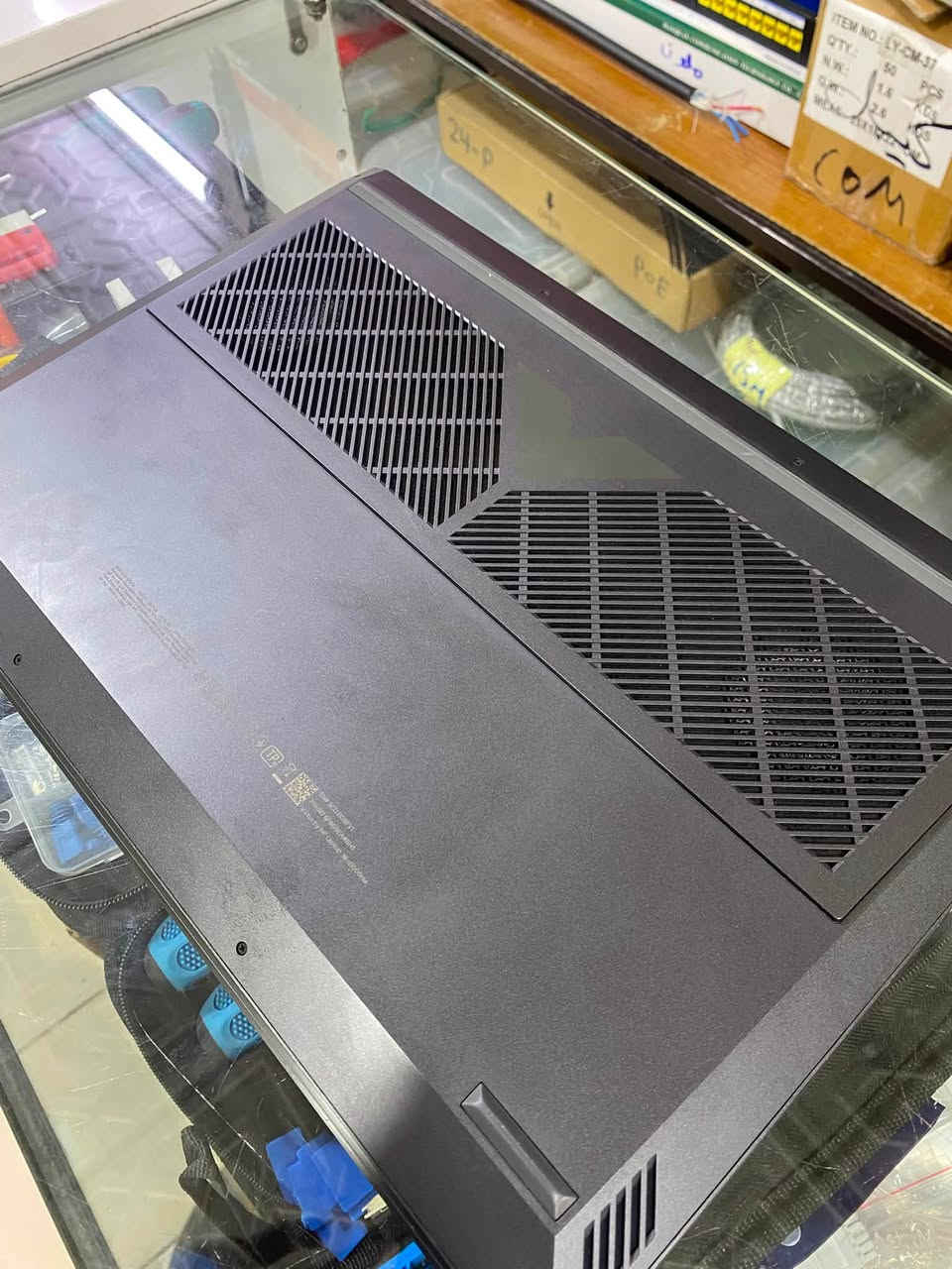 Hp Victus 
Ci5-12500H
Ram 16Gb DDR5 480MHZ 
HARD SSD SAMSUNG NVME 512Gb
RTX 3050 4Gb 70watt
15.6 FHD 144Hz IPS 
Condition: 100% فول نظافة 
Battery health:97.6% 
مع الشاحنة الاصلية 

السعر : 
870,000
للتواصل : ***********
