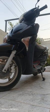 ليدي حديث • مفتوح • كامل