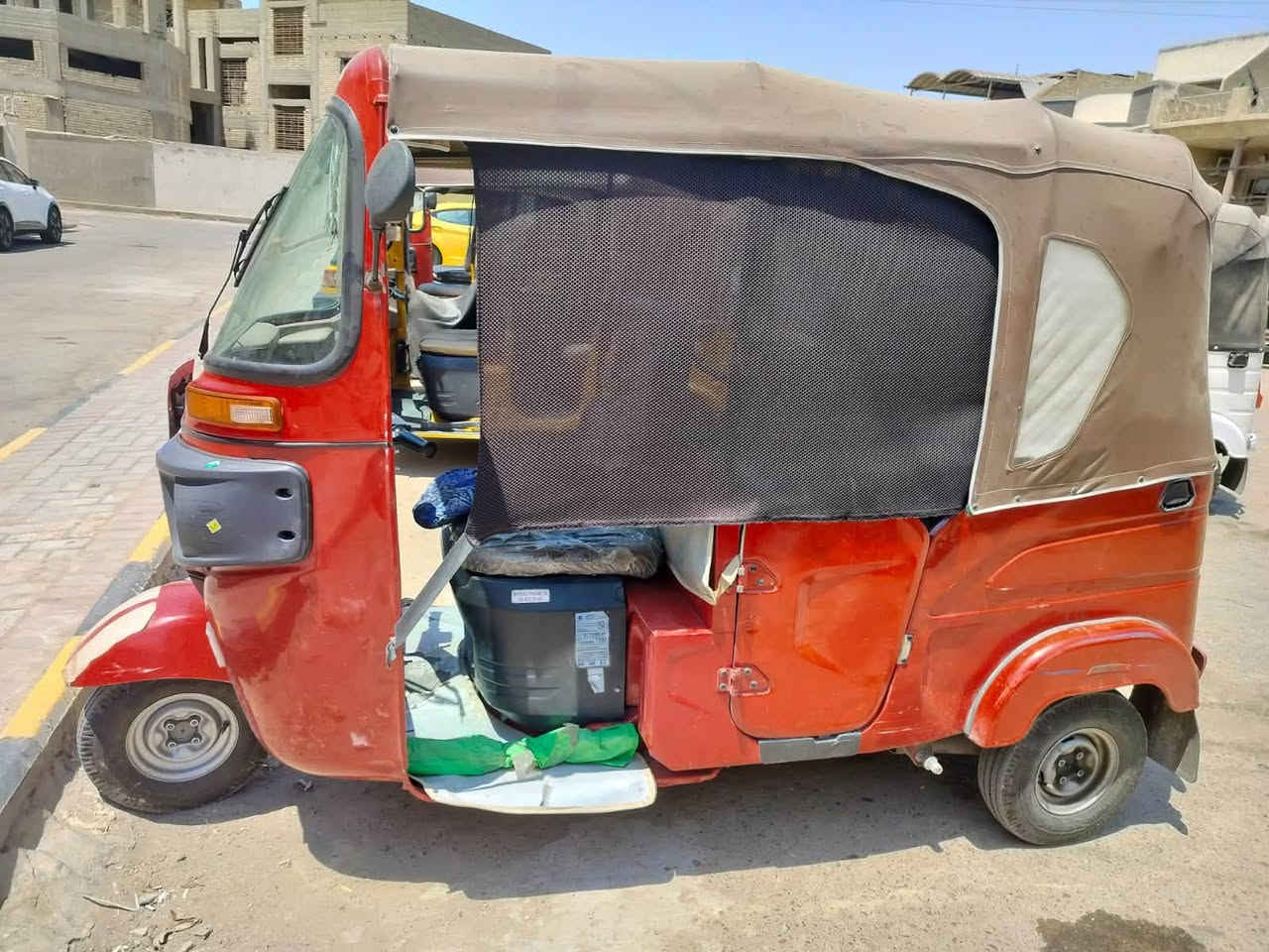 تكتك مديل 22 رقم  بغدادتحويل ثاني يوم   مدينه الصدر. شارع  الفلاح السعر 9300بيها  مجال اتصال ‭***********‬
