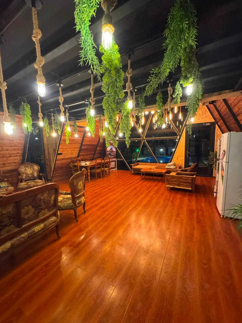 � مزرعة روزة – بغداد 🌿

✨ أجواء هادئة وطبيعة جميلة تناسب العوائل والمناسبات.

🏡 غرفتان مكيفتان
🏊 مسبح للكبار ومسبح للصغار
🍖 باربكيو + مطبخ متكامل
🪑 جلسات داخلية وخارجية
🎱 ألعاب للكبار والأطفال
⚡ كهرباء وإنترنت 24 ساعة
🚗 كراج داخلي

🕗 الشفت الصباحي: 8 ص – 6 م
🌙 الشفت المسائي: 8 م – 6 ص

📍 قرب سريع  الجديد – هور رجب

📞 للحجز والاستفسار:
***********
***********
