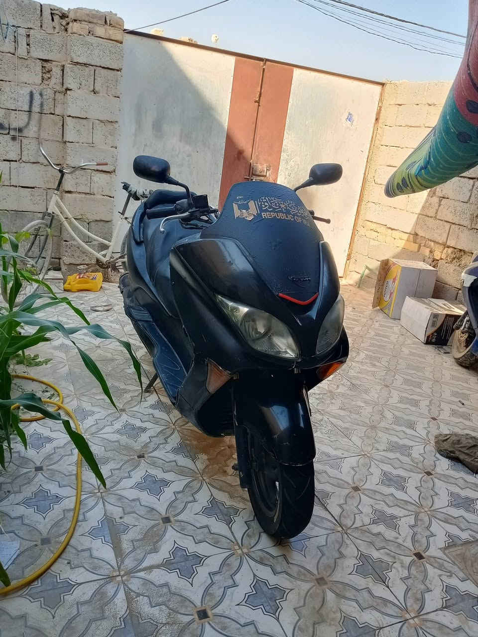 السلام عليكم
دراجه فورزه 0ـ9 
دراجه جاهزه 
مكينه ناعمه كلجات جدد شرط ترايك وين متريد 
شلعه معدل 140
دبلات امامي جدد خلفي رياضي يتعله ويتنصه 
تايرات دراجه جاهزه وكفره حلو سعر 700وبيه مجال حك جيه لتواصل ***********وبي واتساب
