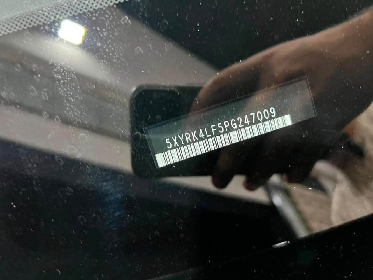 🚘🔥 كيا سورينتو X-Line موديل 2023 🔥🚘
🇺🇸 وارد أمريكي
⭐ X-Line فول فول
📍 رقم أربيل جاهز
🛣️ ماشية 30 ألف مايل فقط
🎨 ربع بونيد صبغ
✅ دواخل نظيفة
✅ إيرباك سليم
✨ حالة ممتازة جداً

🔥 أبرز المواصفات:
• X-Line Package
• دفع رباعي AWD
• جنوط رياضية 20 إنچ
• فتحة سقف بانوراما
• شاشة 10.25 إنچ
• Apple CarPlay + Android Auto
• شحن لاسلكي للموبايل
• دخول وتشغيل ذكي
• كاميرا خلفية
• حساسات اصطفاف
• مثبت سرعة
• تحذير النقطة العمياء
• تحذير الخروج عن المسار
• المحافظة على المسار
• تحذير التصادم الأمامي
• فرملة طوارئ أوتوماتيكية
• تحذير حركة المرور الخلفية
• مقاعد جلدية
• تحكم كهربائي بالمقاعد
• تكييف Dual Zone
• تحكم من الستيرن
• إنارة LED
• Roof Rails
• 3 صفوف / 7 ركاب

💰 السعر: 220 ورقة
🔥 بيه مجال للجادين

📞 للاستفسار والتفاصيل:
*********** 📲

📲 انضموا إلى كروب السيارات والعروض اليومية:
https://chat.whatsapp.com/EDt5rlTuPdfCvNySuhJZE1?s=hd&p=i&mlu=4&ilr=4

📌 ملاحظة:
🚘 متوفر عندي كافة أنواع السيارات وبمختلف الموديلات والمواصفات
🔥 عروض يومية وأسعار مناسبة

