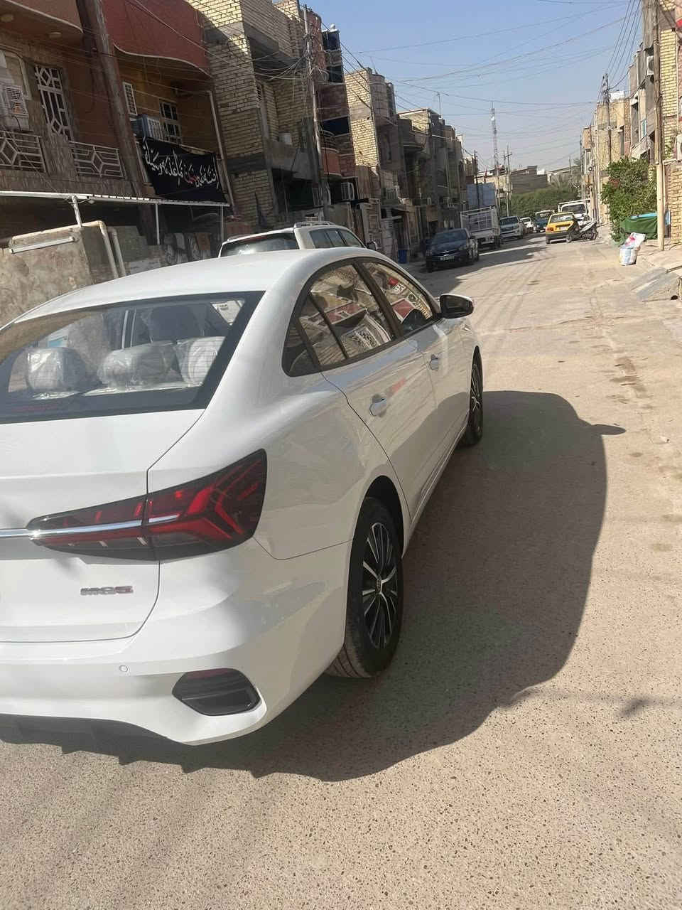 السلام وعليكم ام جي 5اخر إصدار نص فول السياره موديل 25 ماشيه 22 بيه بارد بلباب الوره وبل جاملغ الأمامي فقط السياره مكفوله دخول ذكي بل باب بصمه عدد 2 هندبريك دكمه بيه هواي شغلات حلوه امانه الله السياره حلوه مكاني بغداد الشعب الاستفسار الاتصال ع الرقم :*********** محمد واتساب هم موجود 🧿 السعر 117 $وبيه مجال
