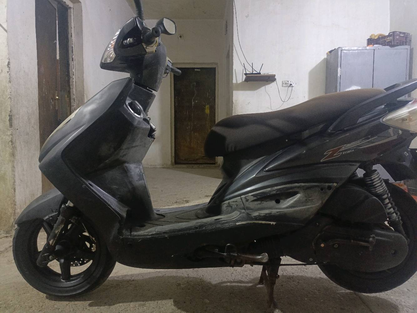 سكنس فحل ياباني نوزل خطين قبق نفخ
سبب البيع أريد اغيرها 
سرعة 140K/M - 125cا 
اي صوت اي نضوح ماكو ولا اي تنفيس خير من الله مكينة  . صارلها سنة بشارع 
نسبة نظافة الكفرات 85 %
كهربائيات كلها شغالة 
سلف وهندر ربع نگرة ✅
أم بي ثري أغاني صوت عالي يخبل 
بگلايت رماش - سكن أزرق 
منفيست أصلي ✅
السعر 620 الف وبيها مجال للشراي 
مكاني بغداد تقاطع النهروان شارع السايد الواحد 
للستفسار/ ***********