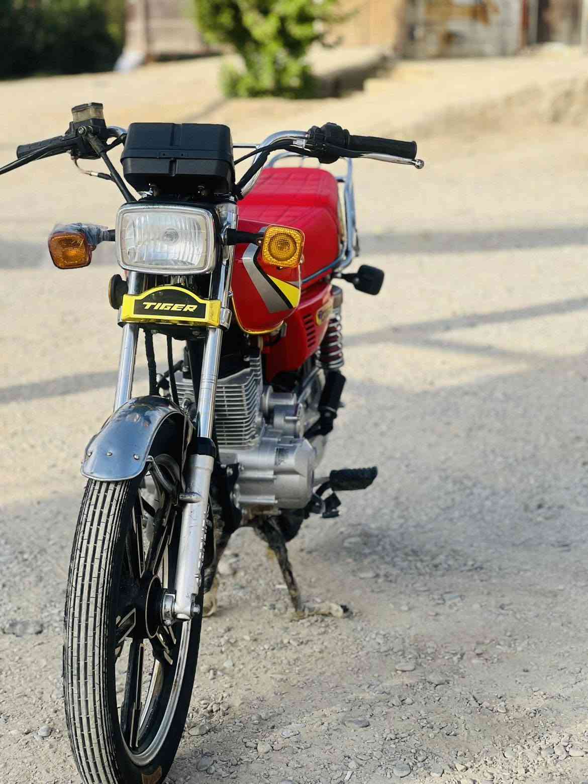 سەرەتابەناوی خودا
ساڤین2023
مەکینەی نەکراوەتەوە
شەنسی لۆکخراوەتەسەری
تەنکیوکوشنی لۆک
لایتو گێچیلۆکی بۆبەسراوە
تایەکانی هەردوکیلۆکە
ئیستۆپی پێشودوامەزبوتە
ماڵی دۆستە
شوێن هەڵبجەی تازە
ژم***********
نرخ470کەمێمعامەلە
