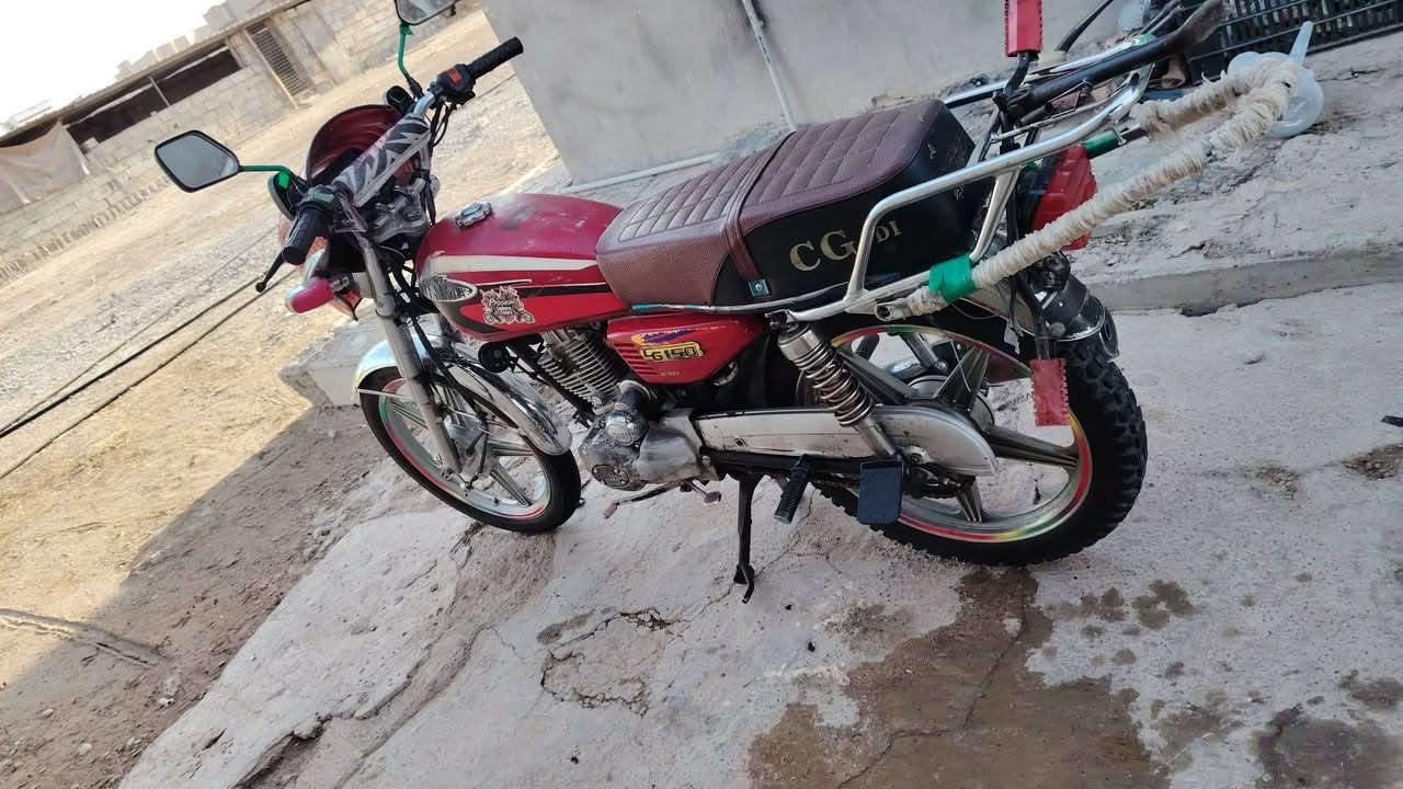 السلام عليكم جني ابو الكله للبيع كهربائيات شغاله سلف شغال محرك نشاط شرط لاصرف ولا تبخير وياله تايرات نضاف
السعر ٣٦٠ وبي مجال *********** اتصال اما واتساب
