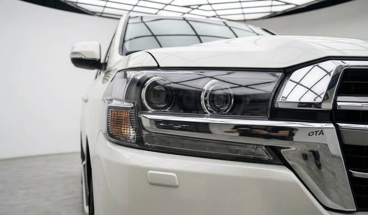 Land Cruiser GXR 2019
وارد خليجي 
فول فول مواصفات 
سلايت 
بصمة
صندوق شفط
مري شفط
كشنات جلد
3 شاشات وكاميره 
صفر شركه مهند
مغلف ppf ضمان
رقم شمالي باسمي رقم وسنويه و هزه جديد
كل شيء جديد
على ايدي فقط اني صاحب الاول مالتها
بدون صبغ 
سيارتي كفالة عامة من دعامية لل دعامية 
105 الف كيلومتر ماشية
مكان زاخو
***********
عندي واتساب
